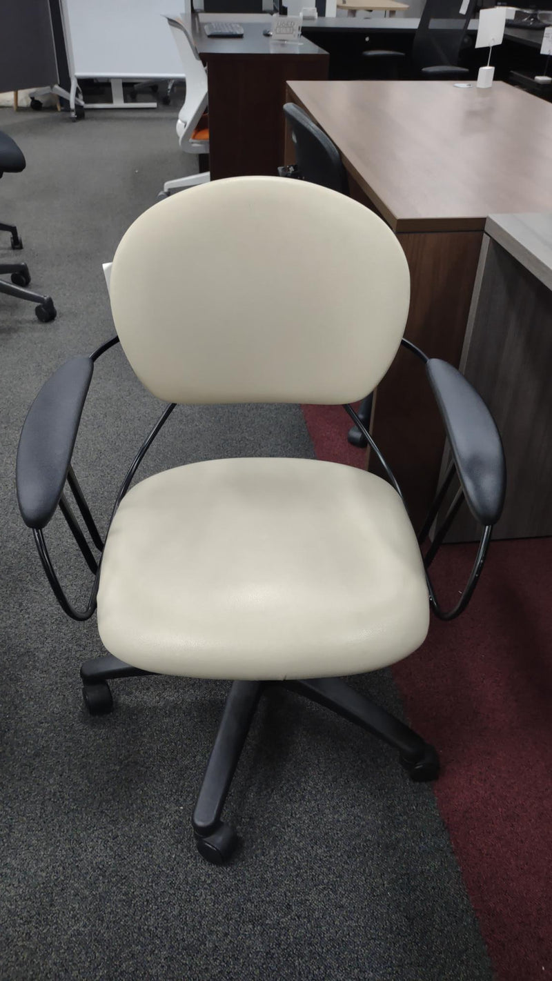 USED task Leather Chair with Fixed Arms