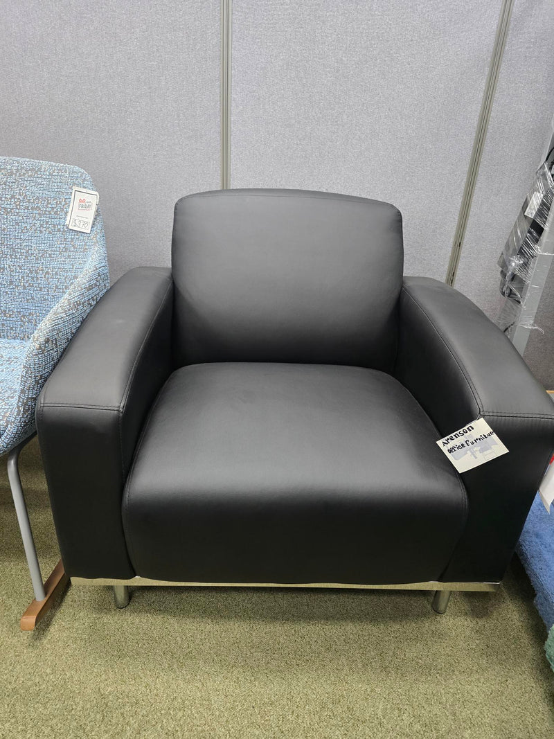 BOSS Contemporary Lounge Club Chair $100