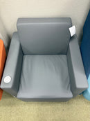 Studio Series Modular Lounge Chair RT arm USB pop up