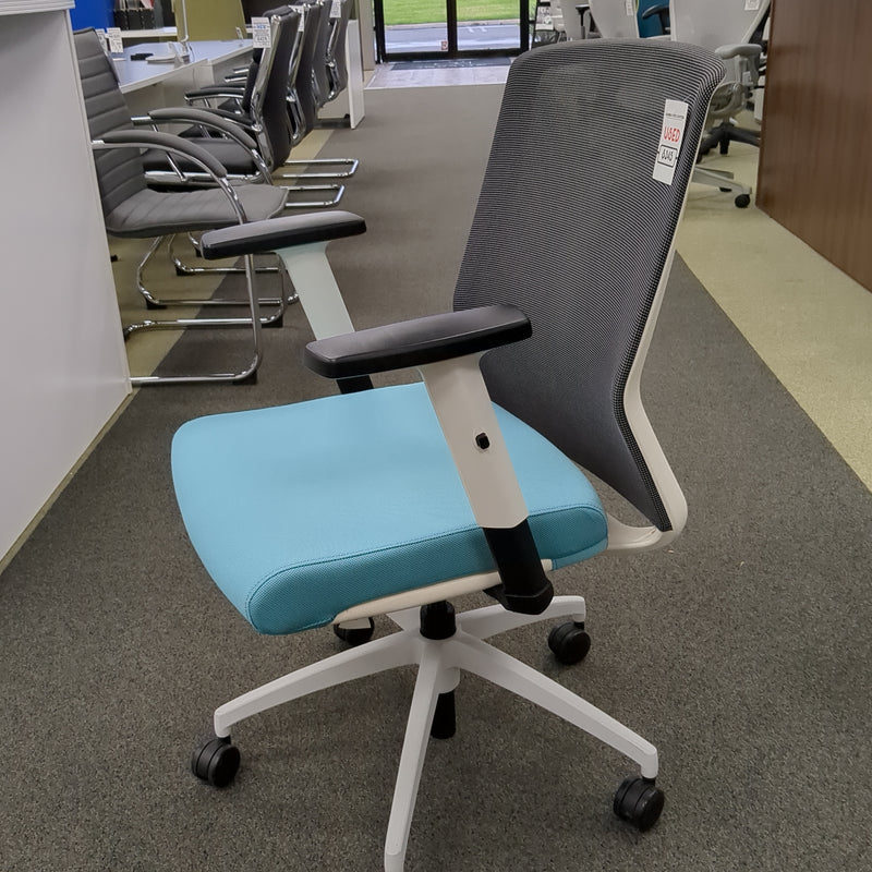 USED Element C2 Mesh Task Chair