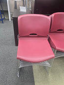 Sillas para visitas apilables HON Olson usadas $75 c/u