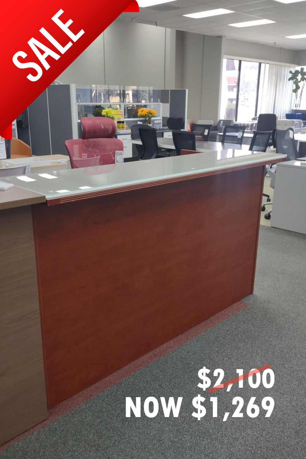 OfficeSource Cosmo Collection Glass Top Reception Desk - 48W x 32