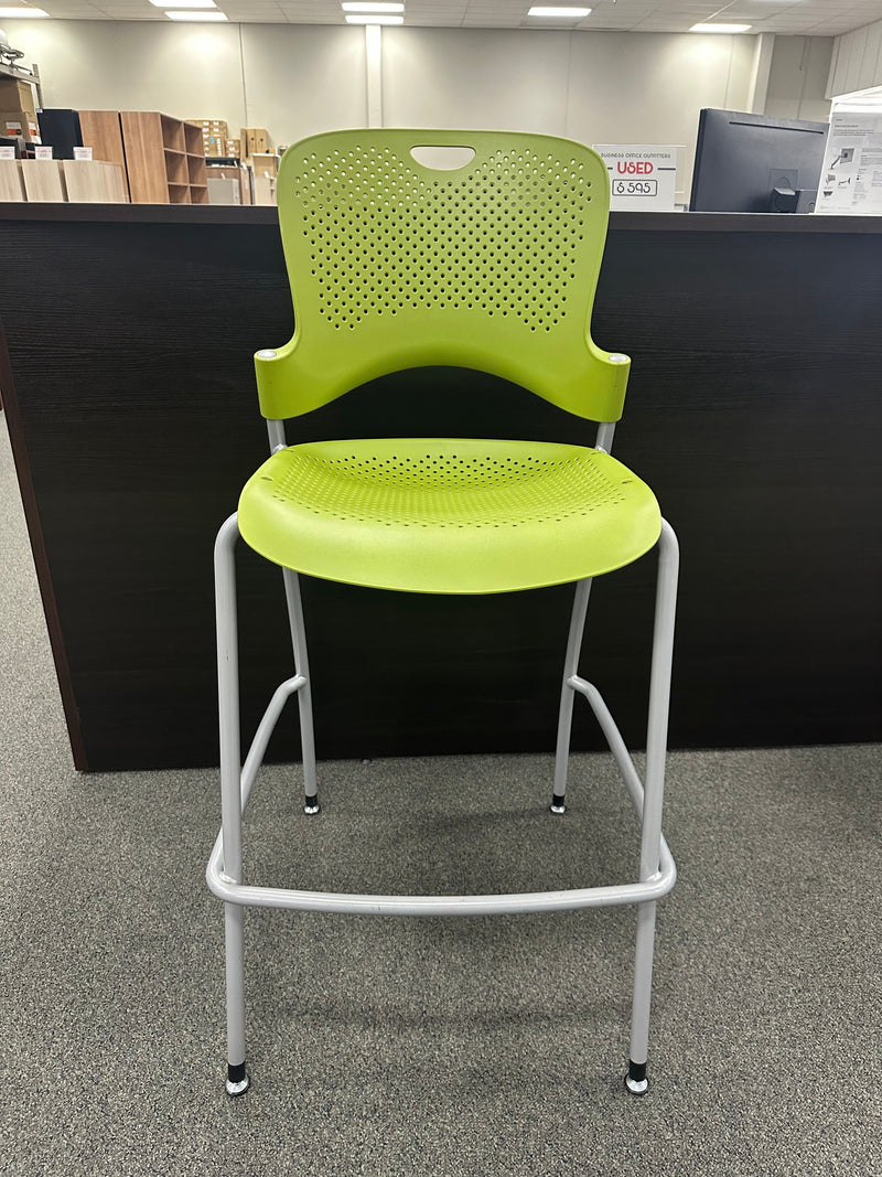 【Herman Miller / チェア　エンボスロゴ　スタンプ / グリーン Herman Miller Caper bar height stool