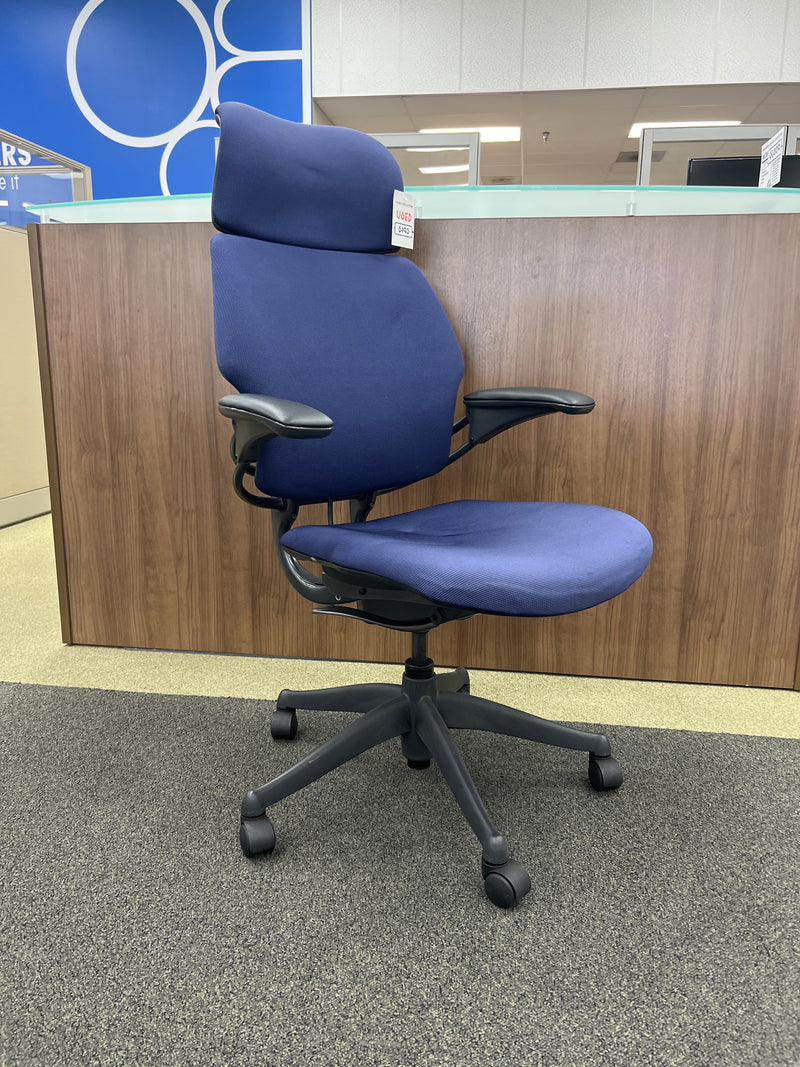 Humanscale Liberty with Headrest