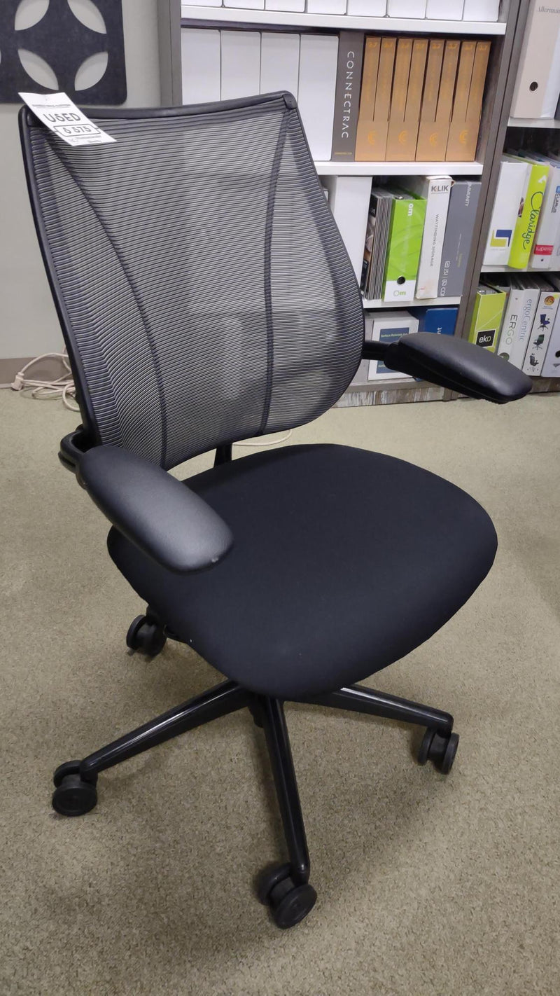 Front View of  Humanscale Liberty Conference Office Chair