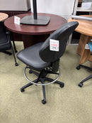 USED Black Bleachable Lab Stool – Ergonomic Medical & Laboratory Seating