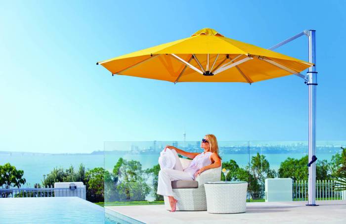 Eclipse Commercial Cantilever Umbrella