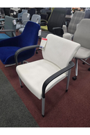 Pre-Owned 9 To 5 Link Guest Chair $35
