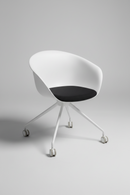 USED White Mobile Guest Chair – Modern Collaborative Office Seating
