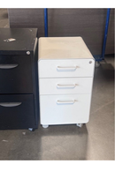 USED Mobile 01 BBF – White