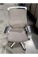 USED Hexy Task Chair – Gray Mesh, Gray Seat, and White Frame