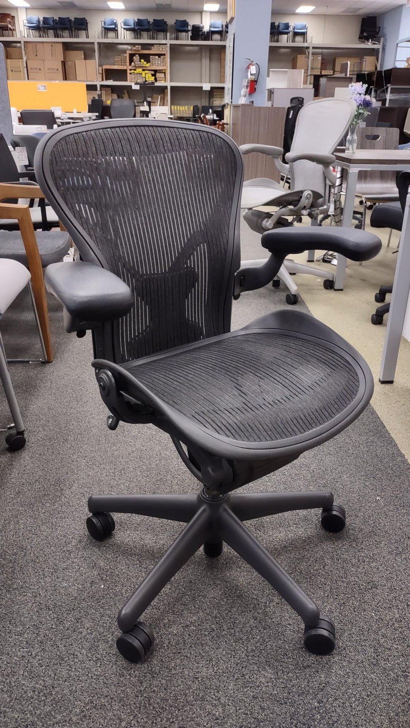 Office Furniture Aeron Chair Size A Used Herman Miller Aeron