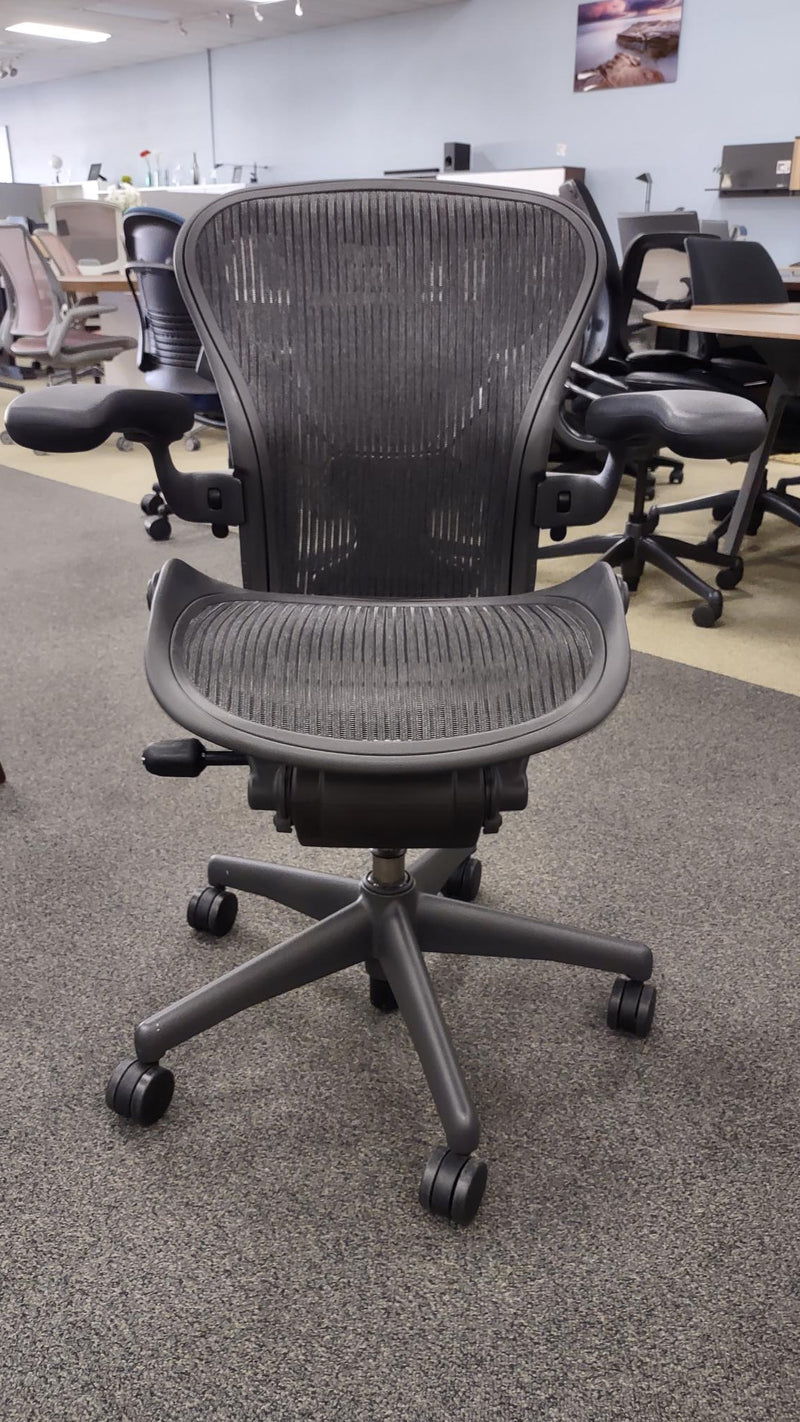 Used herman miller chairs aeron Clearance